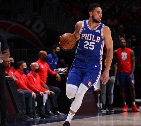 芒果体育-西蒙斯心理问题陷入僵局 76人渴望得到杰伦·布朗