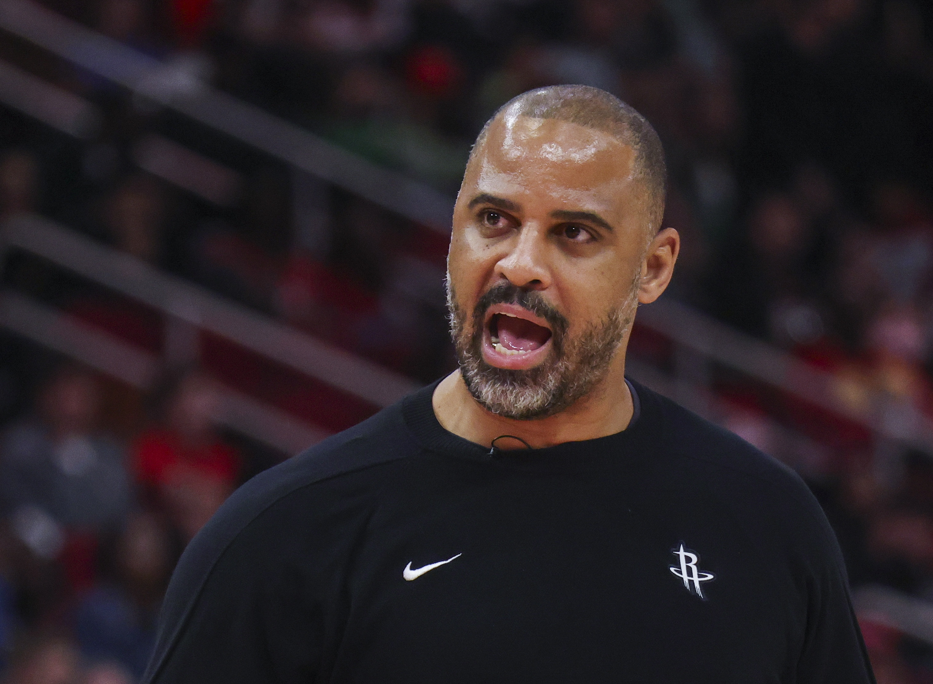 芒果体育-乌度卡：防守文班就是多人围堵主动贴防 我们成功打乱了他的节奏