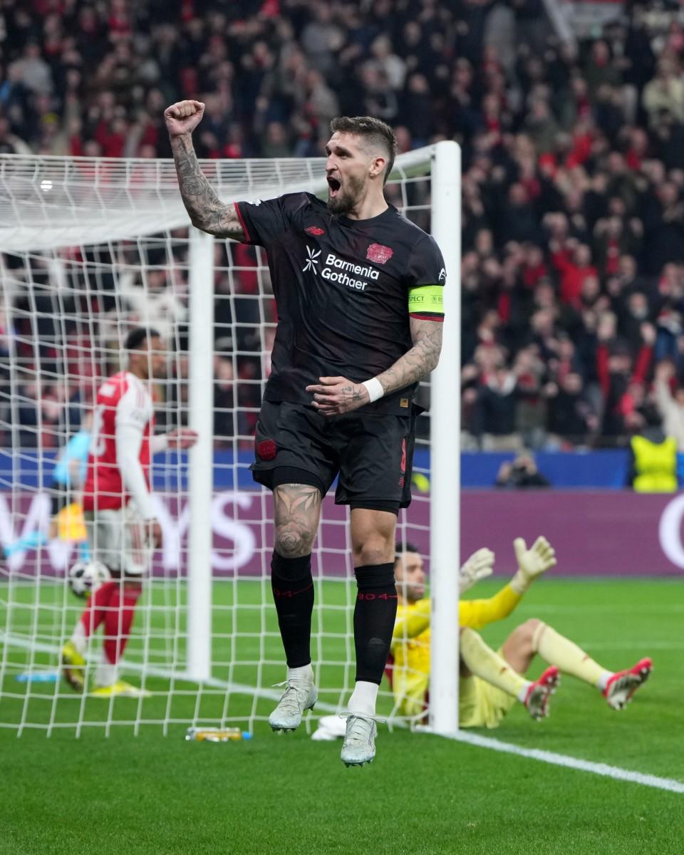 芒果体育官网-欧冠1/8决赛首回合综述：皇马完胜曼城占先机，大巴黎5-2切尔西